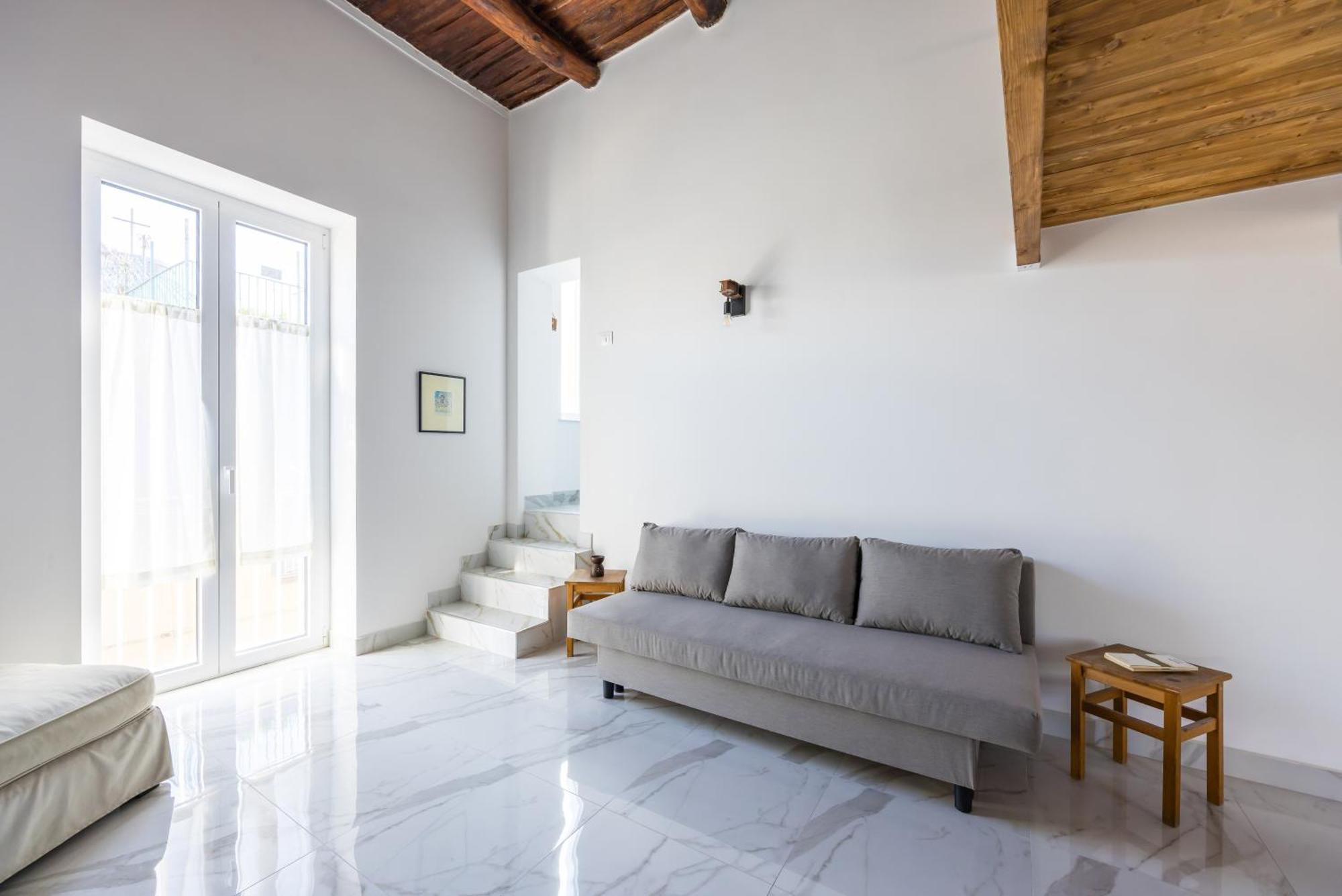 Appartement Carrozzieri Nest At Historical Center à Naples Extérieur photo